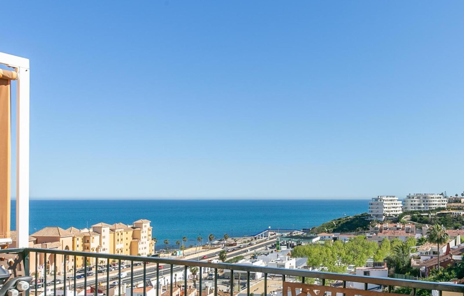 Penthouse Beach Apartment Фуэнхирола Экстерьер фото
